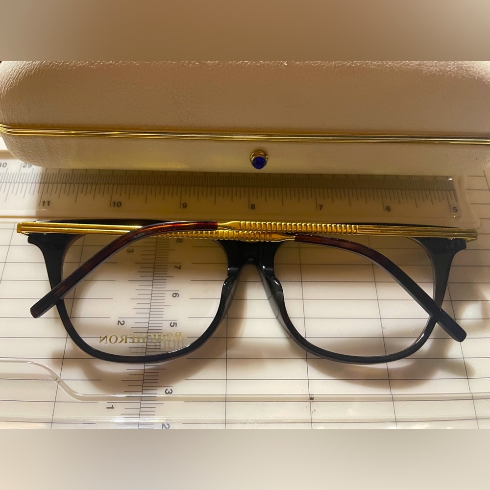 Boucheron Cateye eyeglasses Brown and Gold frames